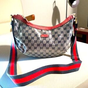 Gucci Messenger bag